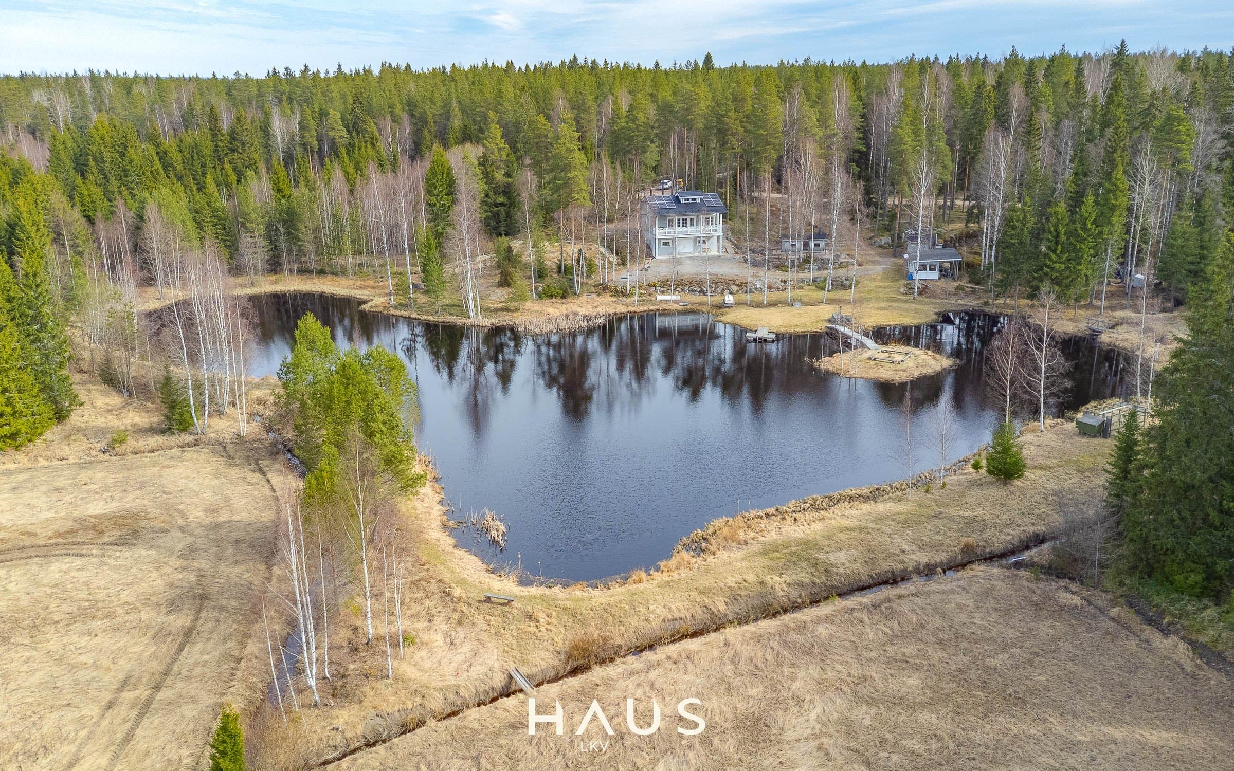 Ahlströmin Metsätie 27