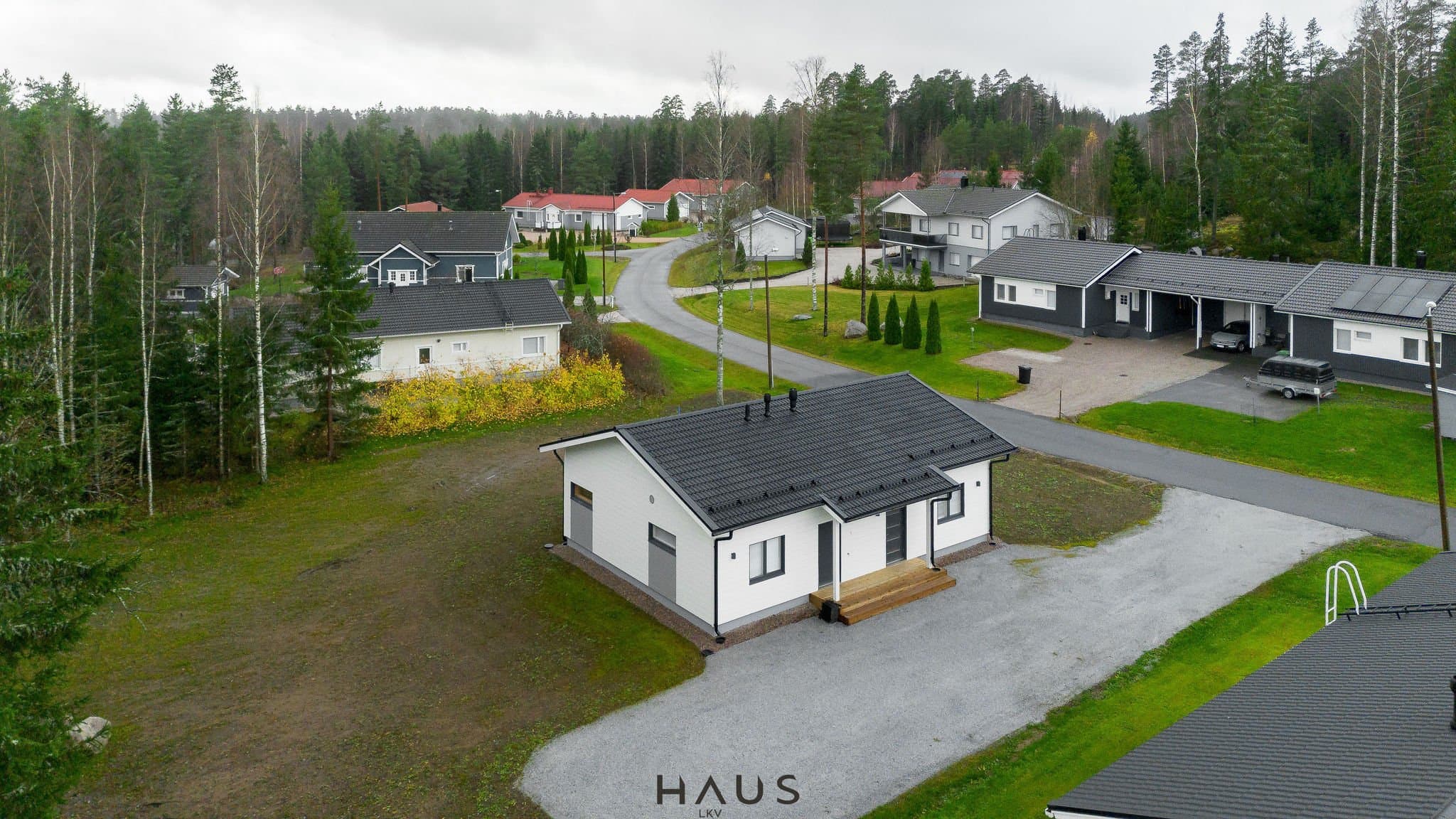 Kärrinkaari 9